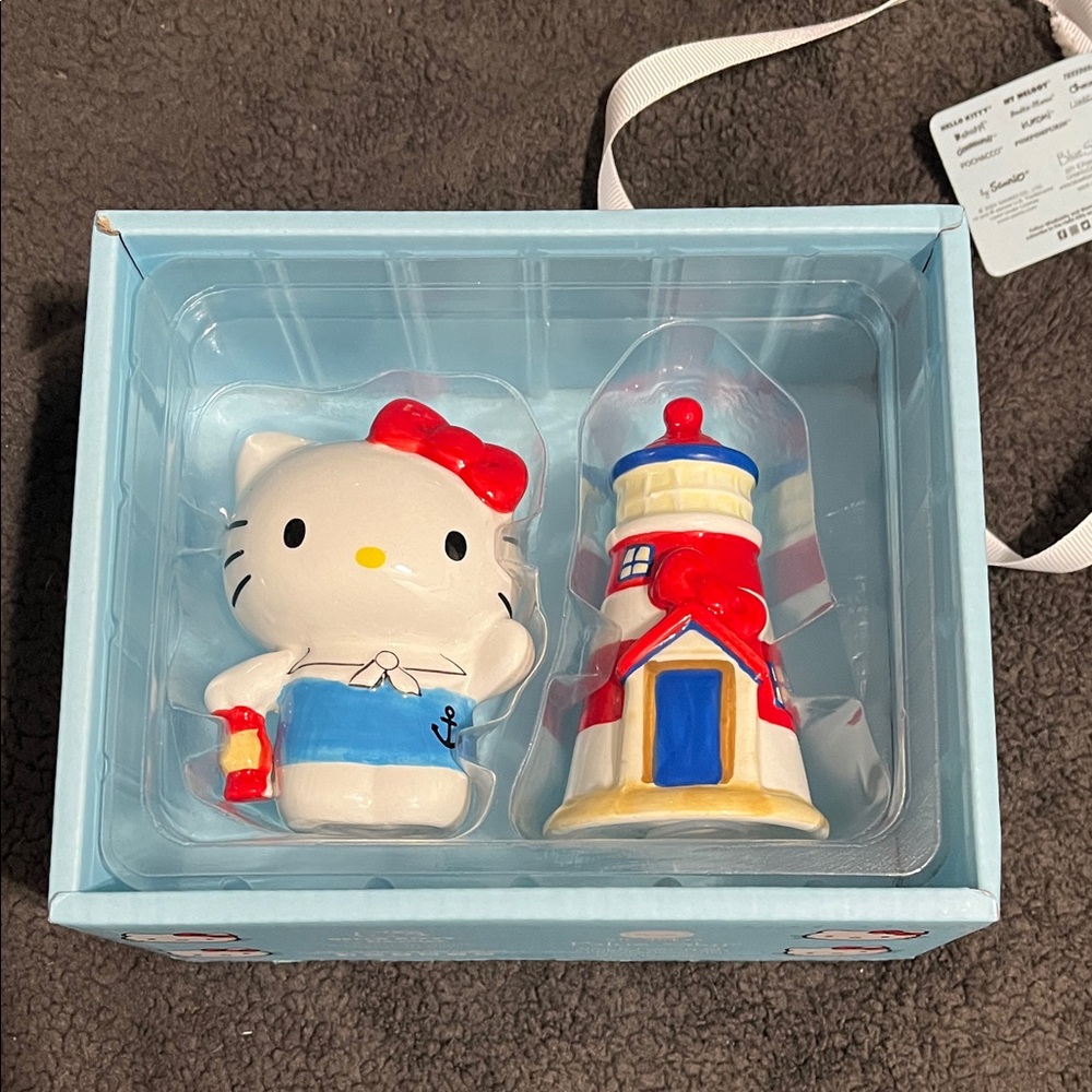 Hello Kitty Red and Blue Play Set